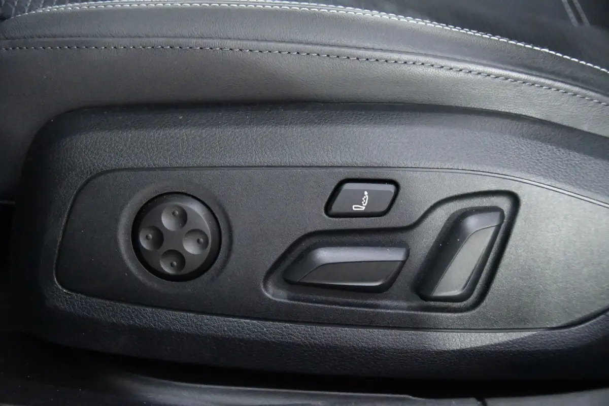 40 TFSI 3x S-line Full option*Pano*B&O*Sideassist