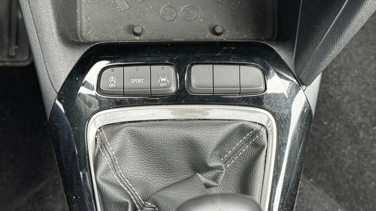 1.2 TURBO 100PK GS / NAVI / LEDER / CLIMA / LED / PDC / 16" LMV / CAMERA / KEYLESS !!