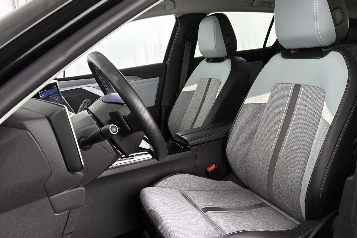 1.6 Turbo Plug In Hybrid Business Elegance Trekhaak Winterpakket