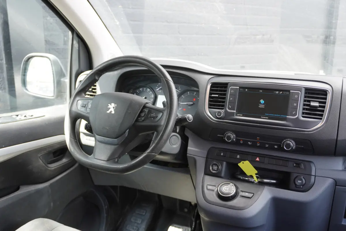 2.0 BlueHDI 180PK Dubbel Cabine Automaat EURO 6 - Airco - Navi - Cruise - €17.900,- Excl.