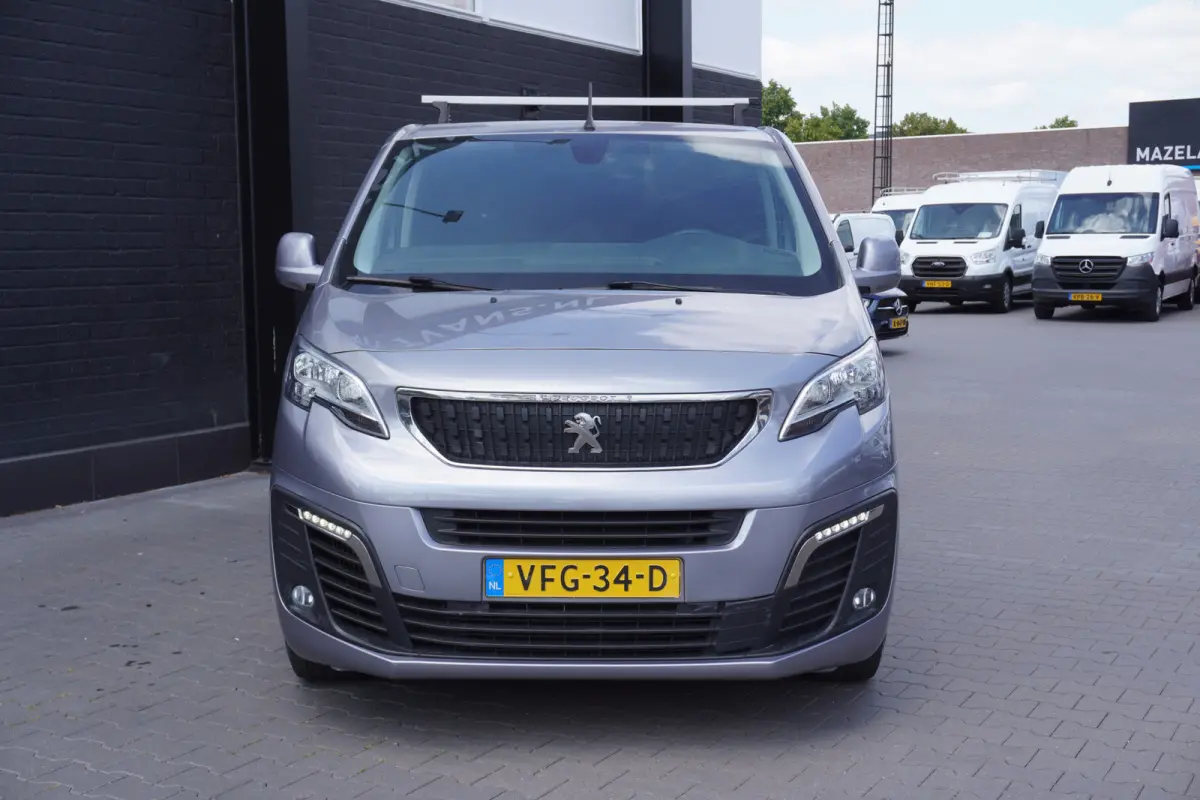 2.0 BlueHDI 180PK Dubbel Cabine Automaat EURO 6 - Airco - Navi - Cruise - €17.900,- Excl.