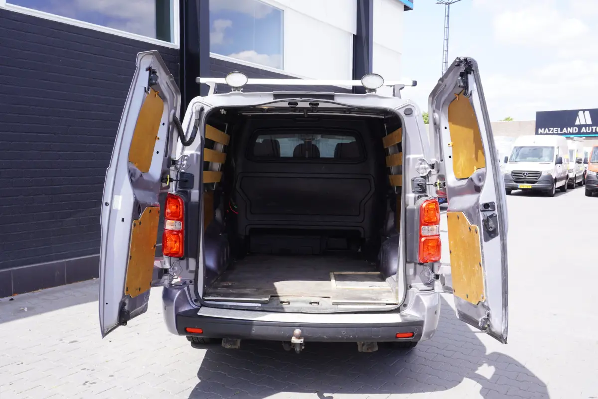 2.0 BlueHDI 180PK Dubbel Cabine Automaat EURO 6 - Airco - Navi - Cruise - €17.900,- Excl.