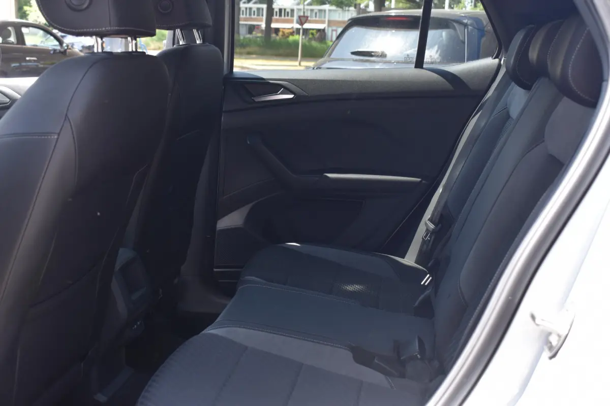 1.5 TSI R-Line Automaat | 150PK | Trekhaak | BSM | Navigatie | Camera | 12 mnd BOVAG garantie | Whatsapp 06-53188999
