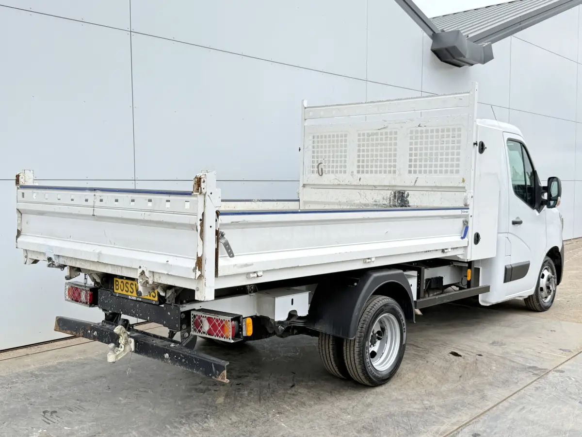2.3 DCI 130PK Kipper Dubbellucht Kist 3,5t Trekhaak Airco Cruise Control Tipper Benne