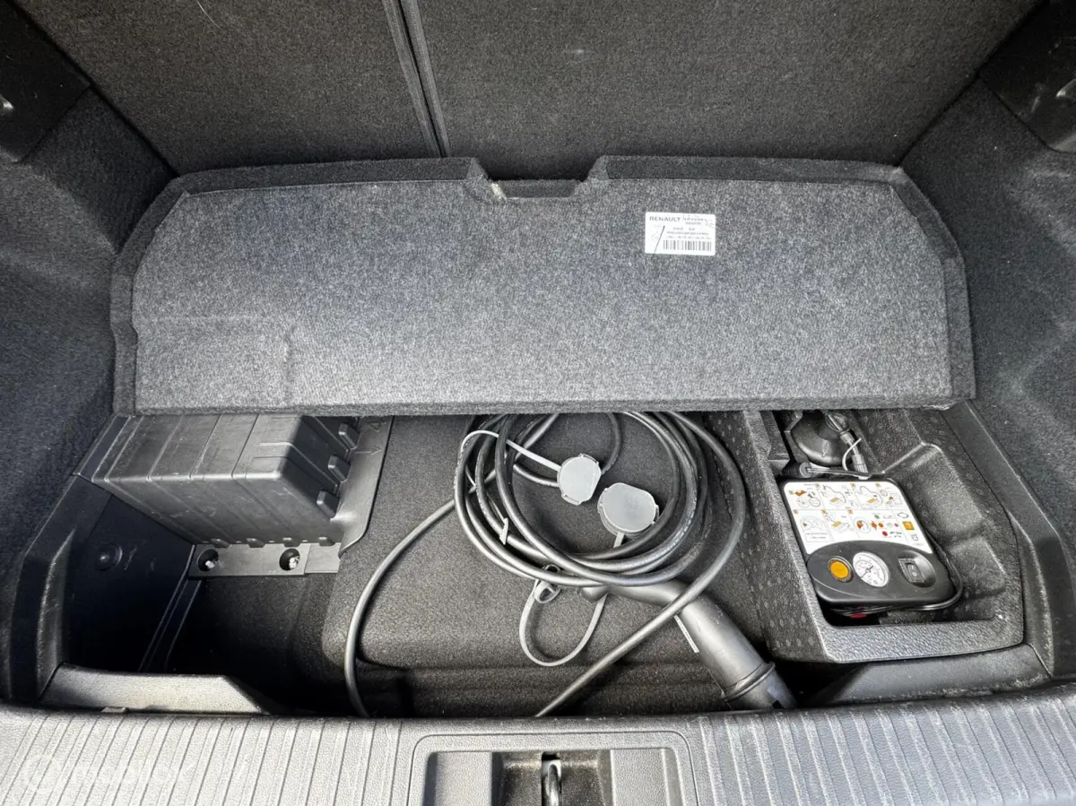 1.6 E-Tech Plug-in Hybrid 160 Intens 360-Camera*Carplay