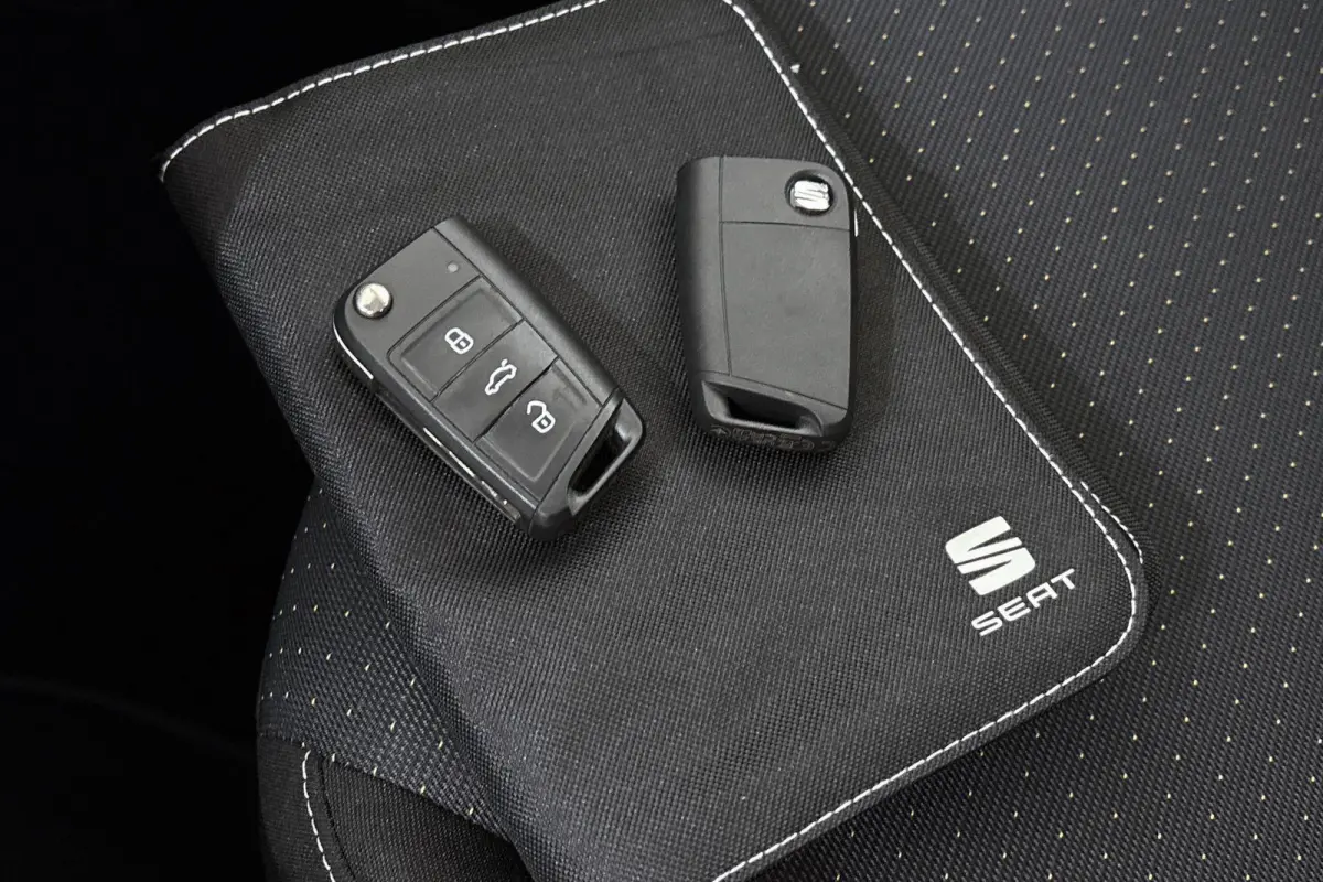 1.0 TSI Style Business Connect Automaat Trekhaak Stoelverwarming Virtual LED