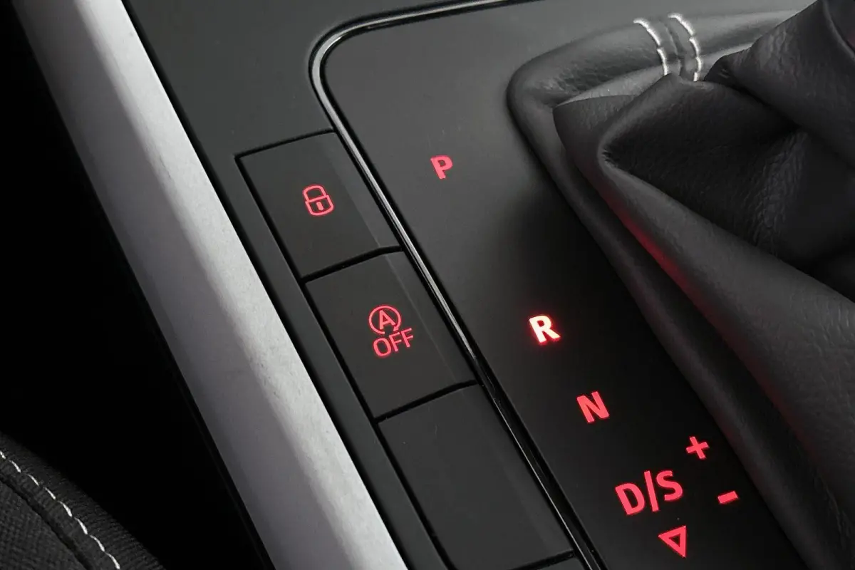 1.0 TSI Style Business Connect Automaat Trekhaak Stoelverwarming Virtual LED