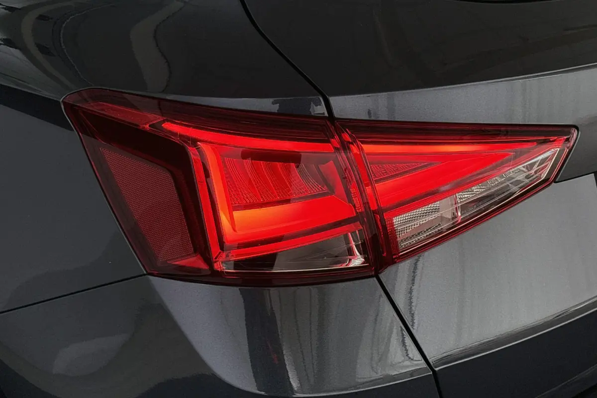 1.0 TSI Style Business Connect Automaat Trekhaak Stoelverwarming Virtual LED