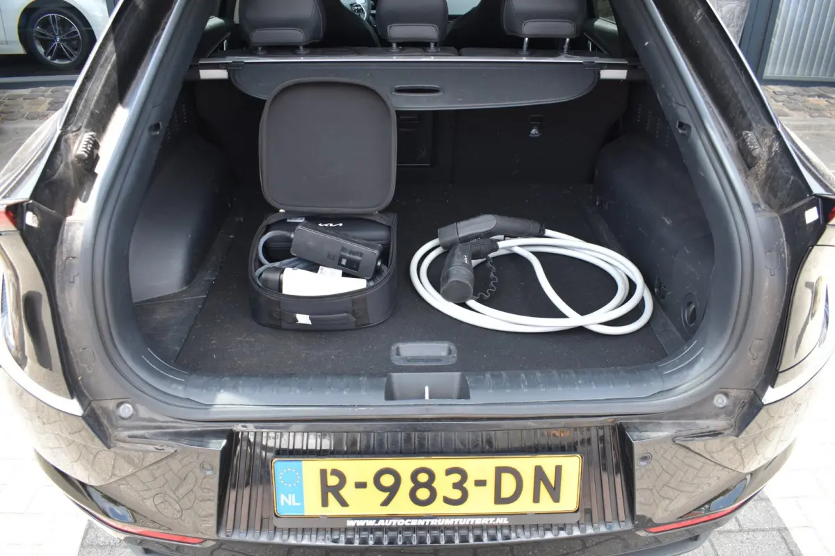 Plus 58 kWh SOH 100% | STOELKOELING | STOELVERWARMING | MERIDIAN | NAP | CAMERA | STUURVERWARMING