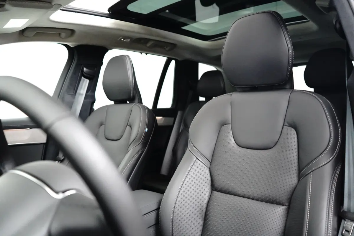 Ultra Bright Plug-In Hybrid AWD | Full Option | 22" | Luchtvering | gelaagde zijruiten | Bowers & Wilkins | Massage | 22" 7-Dubbel Spaaks Black Diamant Cut | 7 zitplaatsen | Audiosysteem Pre