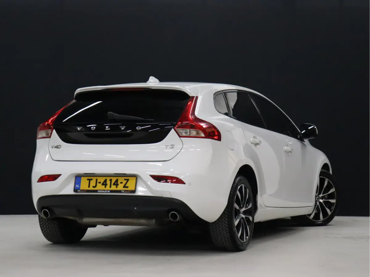 1.5 T3 Dynamic Edition [CRUISE CONTROL, STOELVERWARMING, DIGITALE TELLER, BLUETOOTH, NAVIGATIE, CLIMATE, NIEUWSTAAT]