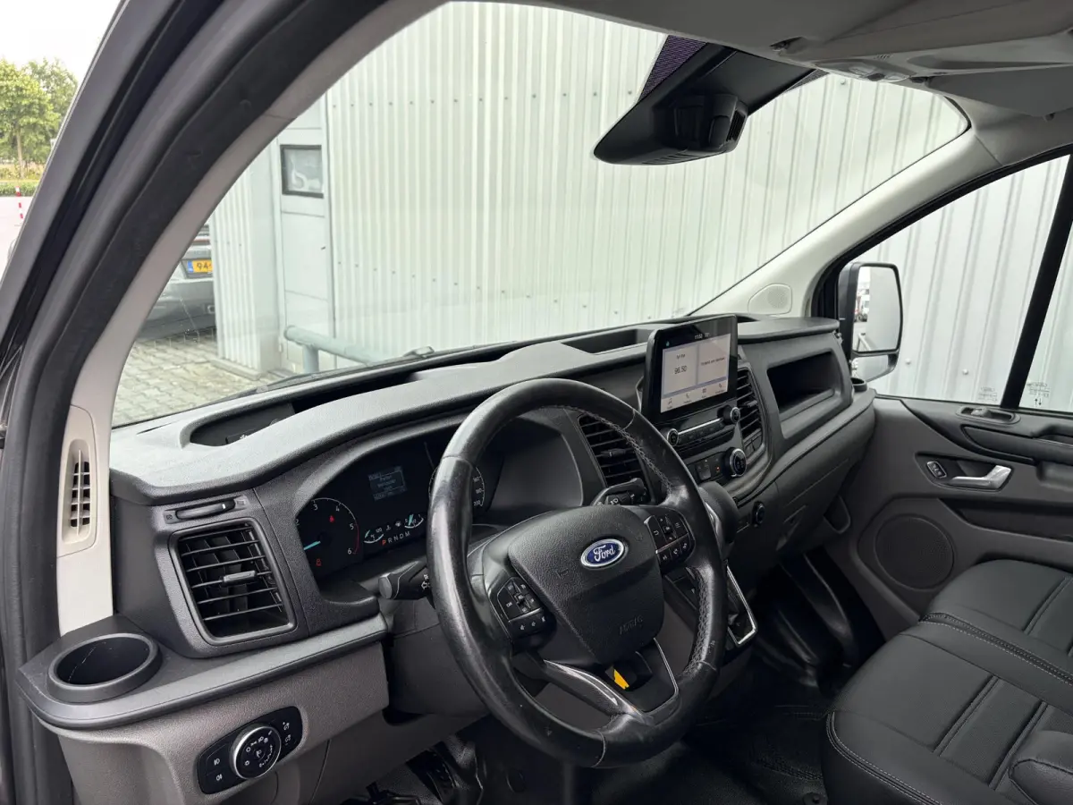 320 2.0 TDCI L1H1*HAAK*CAM*NAVI*LEDER*AUTOMAAT*