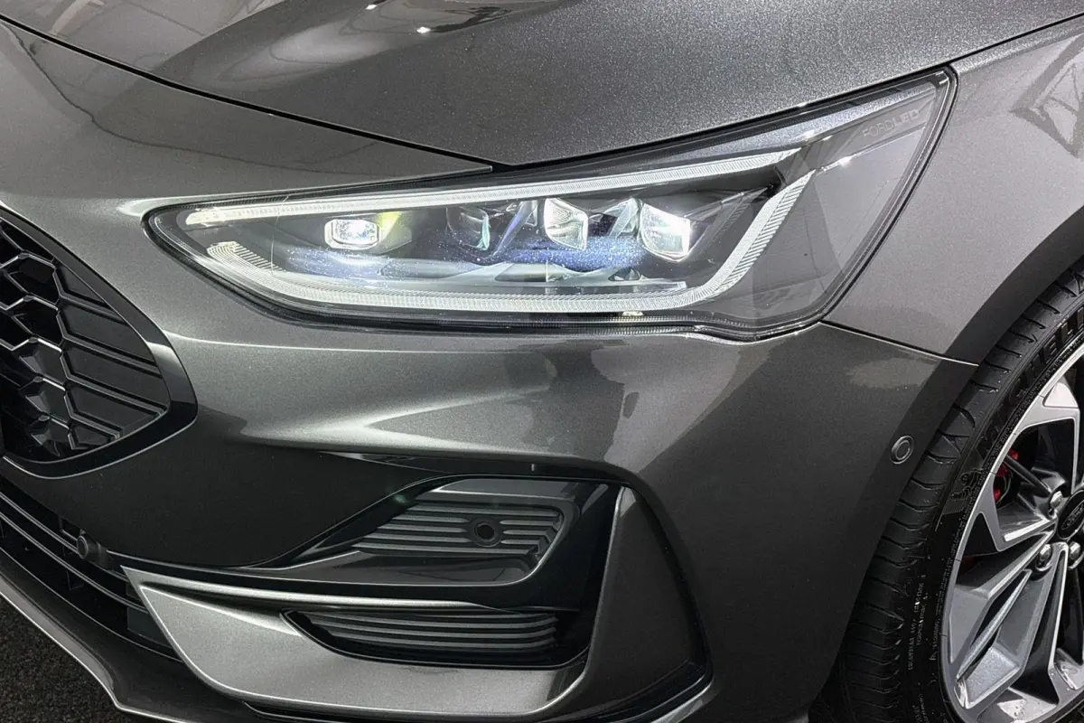 1.0 EcoBoost Hybrid ST Line X Panoramadak Stuur-Stoelverwarming Camera LED Koplampen