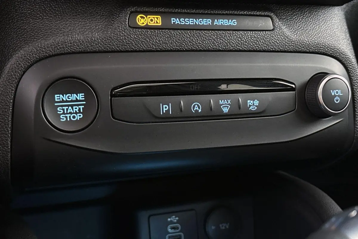 1.0 EcoBoost Hybrid ST Line X Panoramadak Stuur-Stoelverwarming Camera LED Koplampen