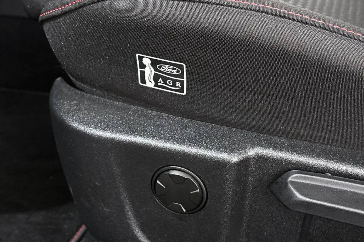 1.0 EcoBoost Hybrid ST Line X Panoramadak Stuur-Stoelverwarming Camera LED Koplampen