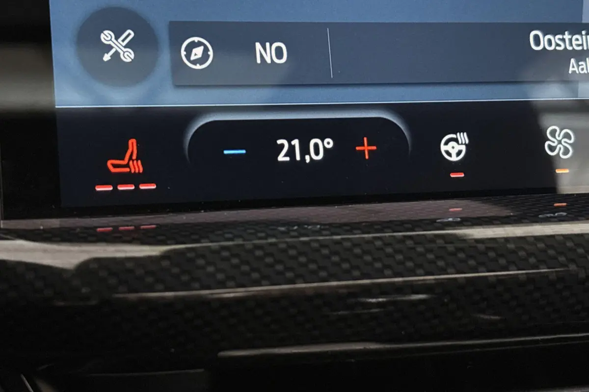 1.0 EcoBoost Hybrid ST Line X Panoramadak Stuur-Stoelverwarming Camera LED Koplampen