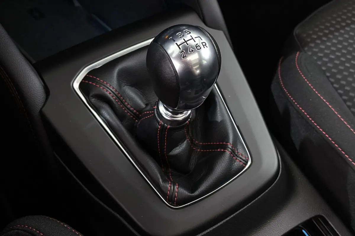 1.0 EcoBoost Hybrid ST Line X Panoramadak Stuur-Stoelverwarming Camera LED Koplampen