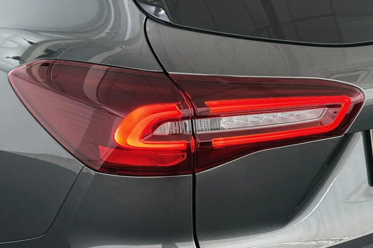 1.0 EcoBoost Hybrid ST Line X Panoramadak Stuur-Stoelverwarming Camera LED Koplampen