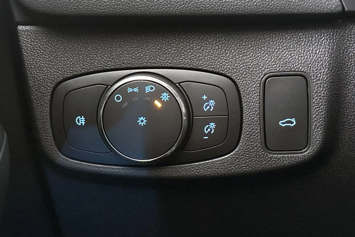 1.0 EcoBoost Hybrid ST Line X Panoramadak Stuur-Stoelverwarming Camera LED Koplampen