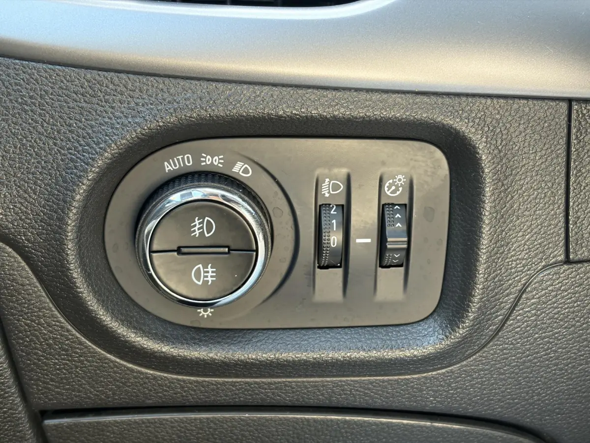 1.4 Black Edition 2e Eigenaar,Carplay,150pk,Navi,6 Bak,Airco,Cruise,Lm velgen,Pdc,N.A.P,Apk tot 10-2027