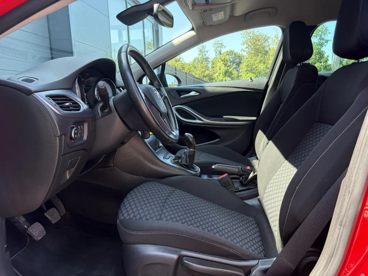 1.4 Black Edition 2e Eigenaar,Carplay,150pk,Navi,6 Bak,Airco,Cruise,Lm velgen,Pdc,N.A.P,Apk tot 10-2027