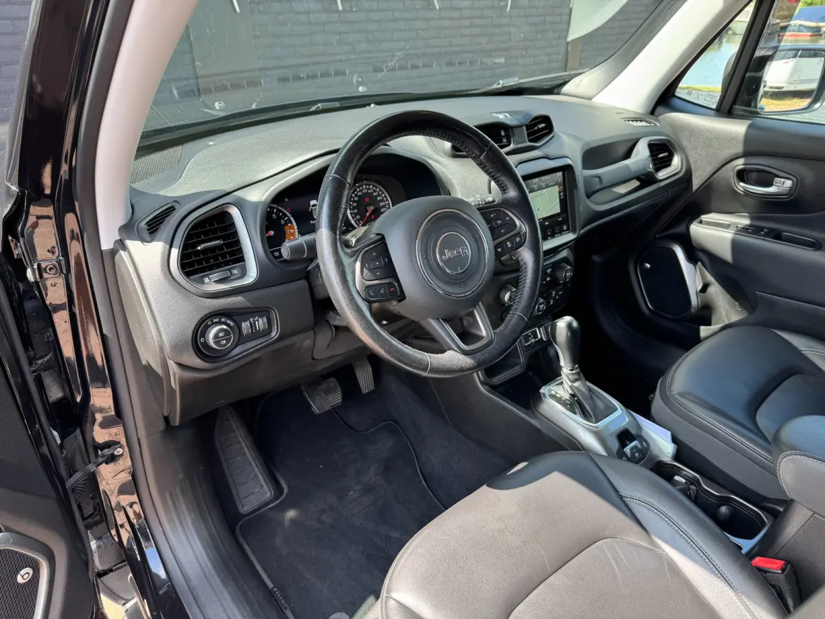 1.3T Limited **BEATS AUDIO + CAMERA + LEER + KEYLESS**