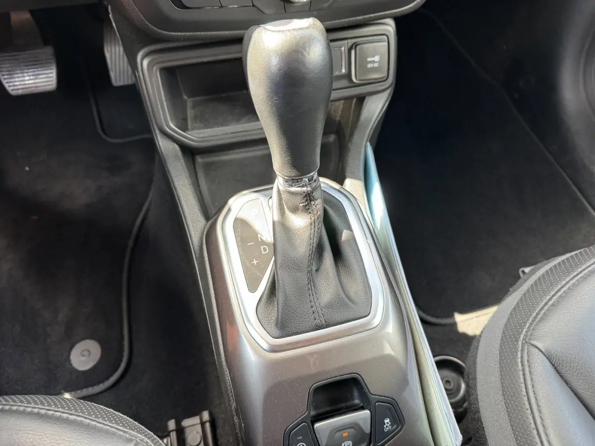 1.3T Limited **BEATS AUDIO + CAMERA + LEER + KEYLESS**