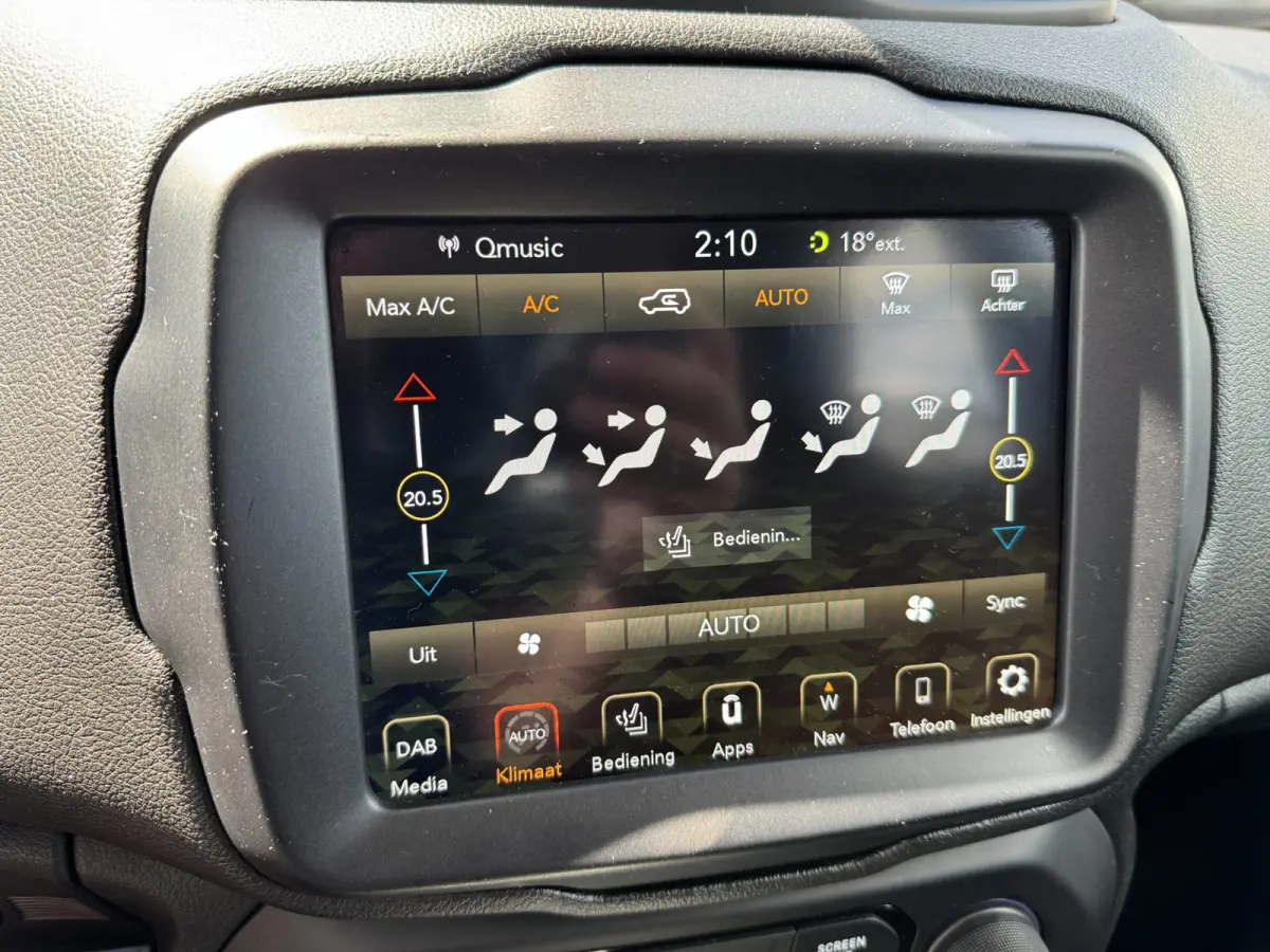 1.3T Limited **BEATS AUDIO + CAMERA + LEER + KEYLESS**
