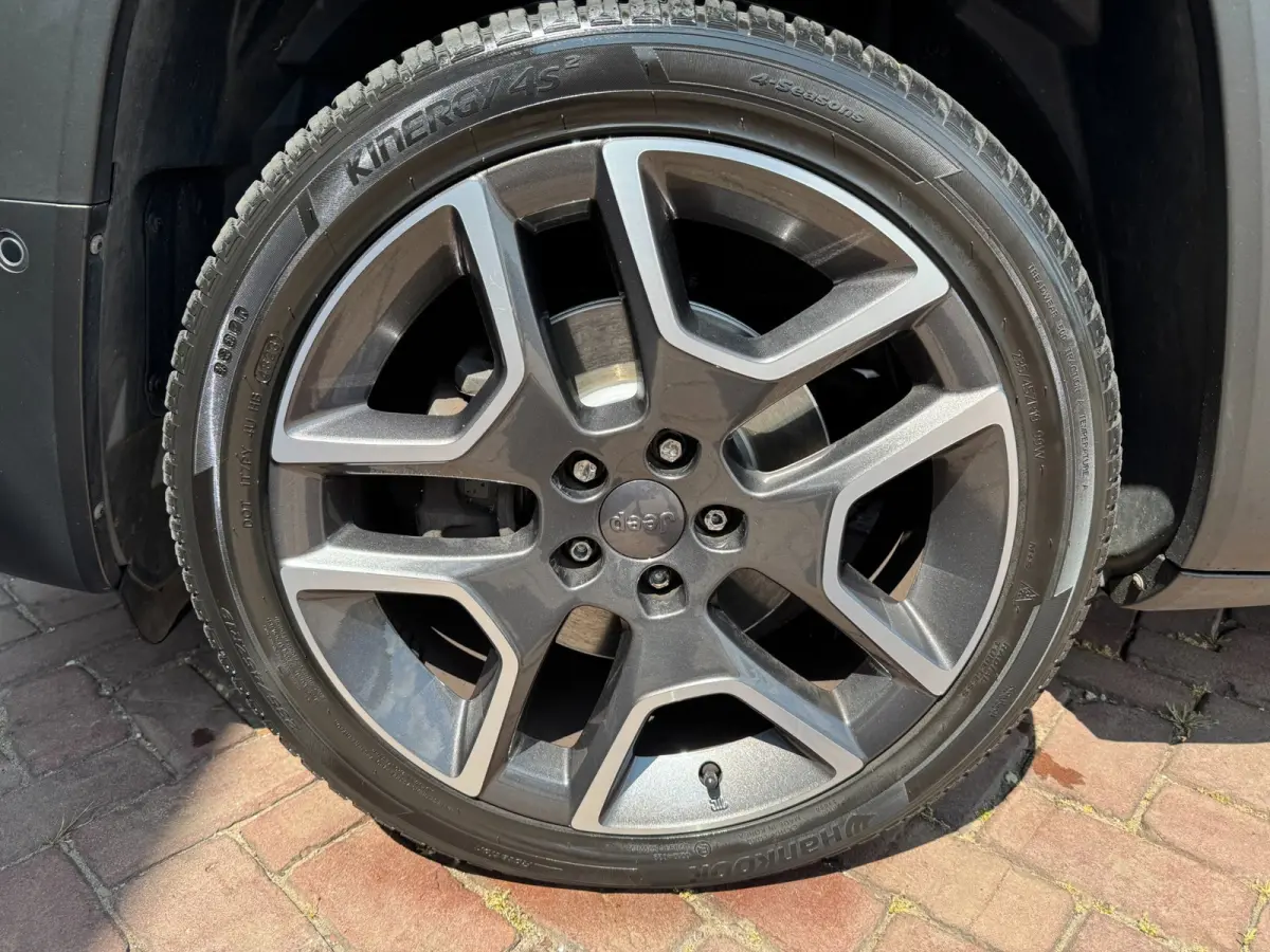 1.3T Limited **BEATS AUDIO + CAMERA + LEER + KEYLESS**
