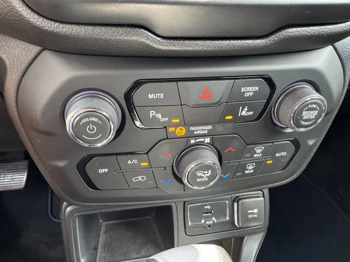 1.3T Limited **BEATS AUDIO + CAMERA + LEER + KEYLESS**