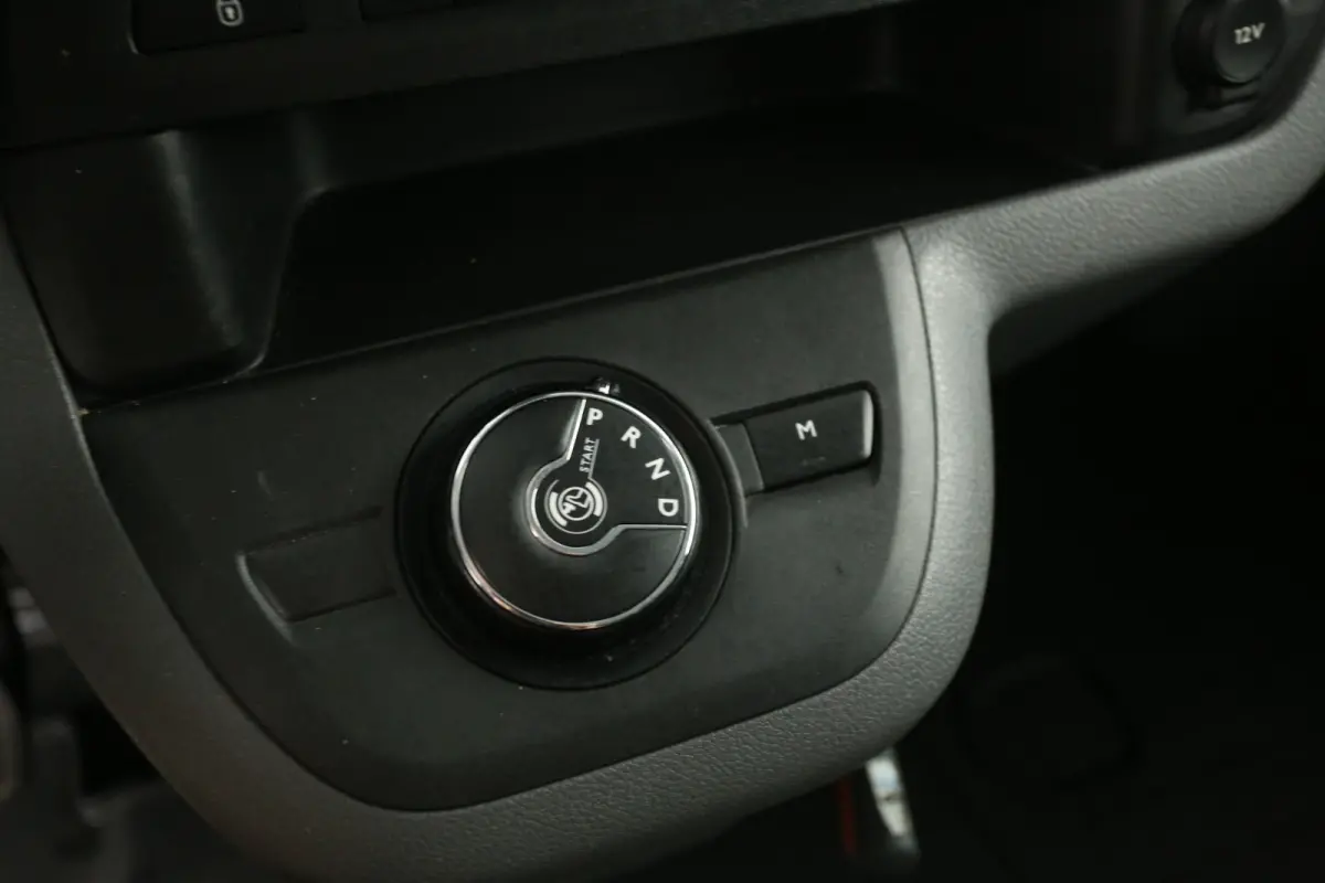 2.0 BlueHDI 145PK L2H1 | Automaat | Airco | Cruise | Camera | Carplay | Parkeersens.