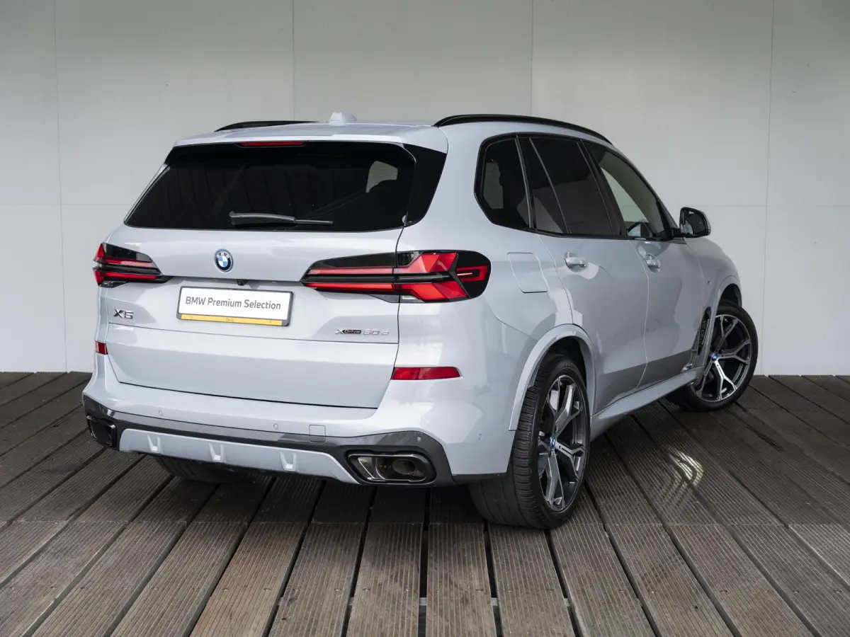 xDrive50e | M Sportpakket Pro | Innovation Pack | Comfort Access | Soft-Close | Sky Lounge | Harman Kardon | 21''
