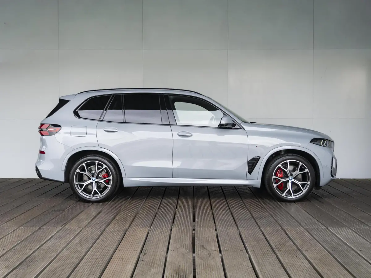 xDrive50e | M Sportpakket Pro | Innovation Pack | Comfort Access | Soft-Close | Sky Lounge | Harman Kardon | 21''