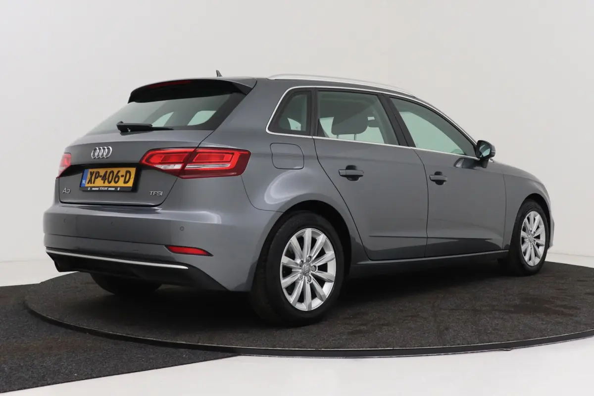 1.0 TFSI Design Pro Line Plus | Trekhaak | Navigatie | Climate Control | Stoelverwarming | Sportstoelen |