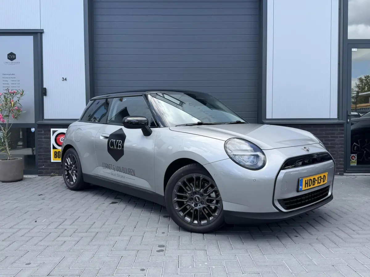 Cooper E Essential 40.7 kWh
