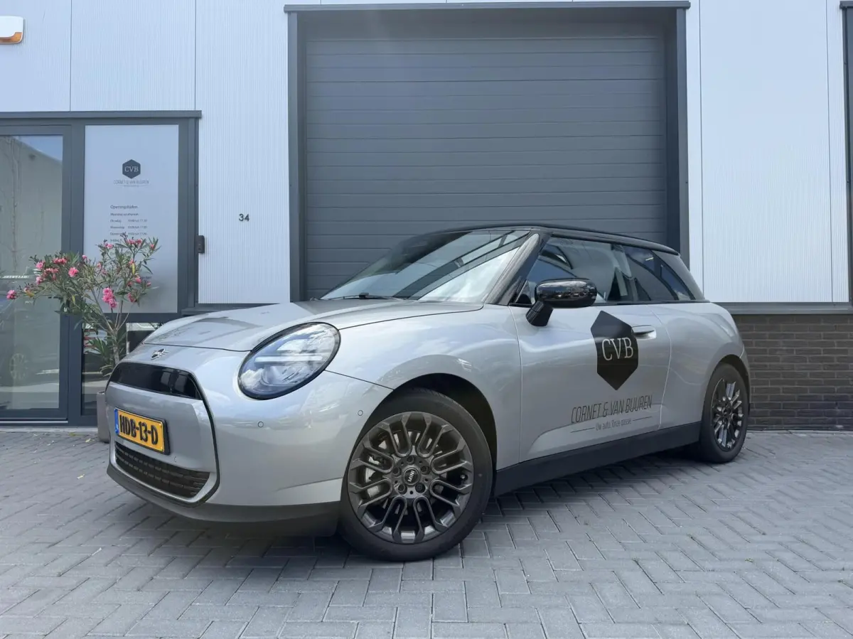 Cooper E Essential 40.7 kWh