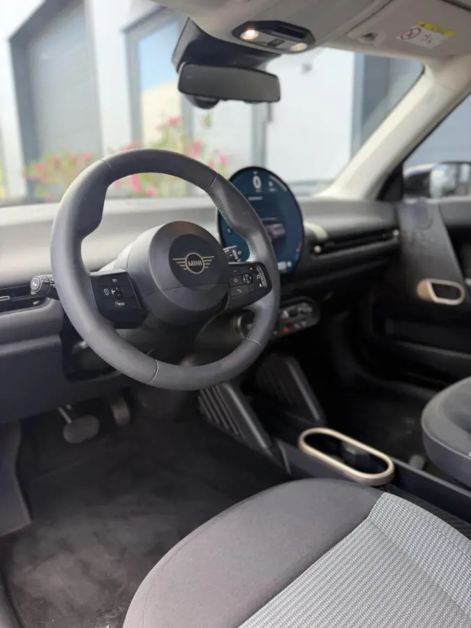 Cooper E Essential 40.7 kWh