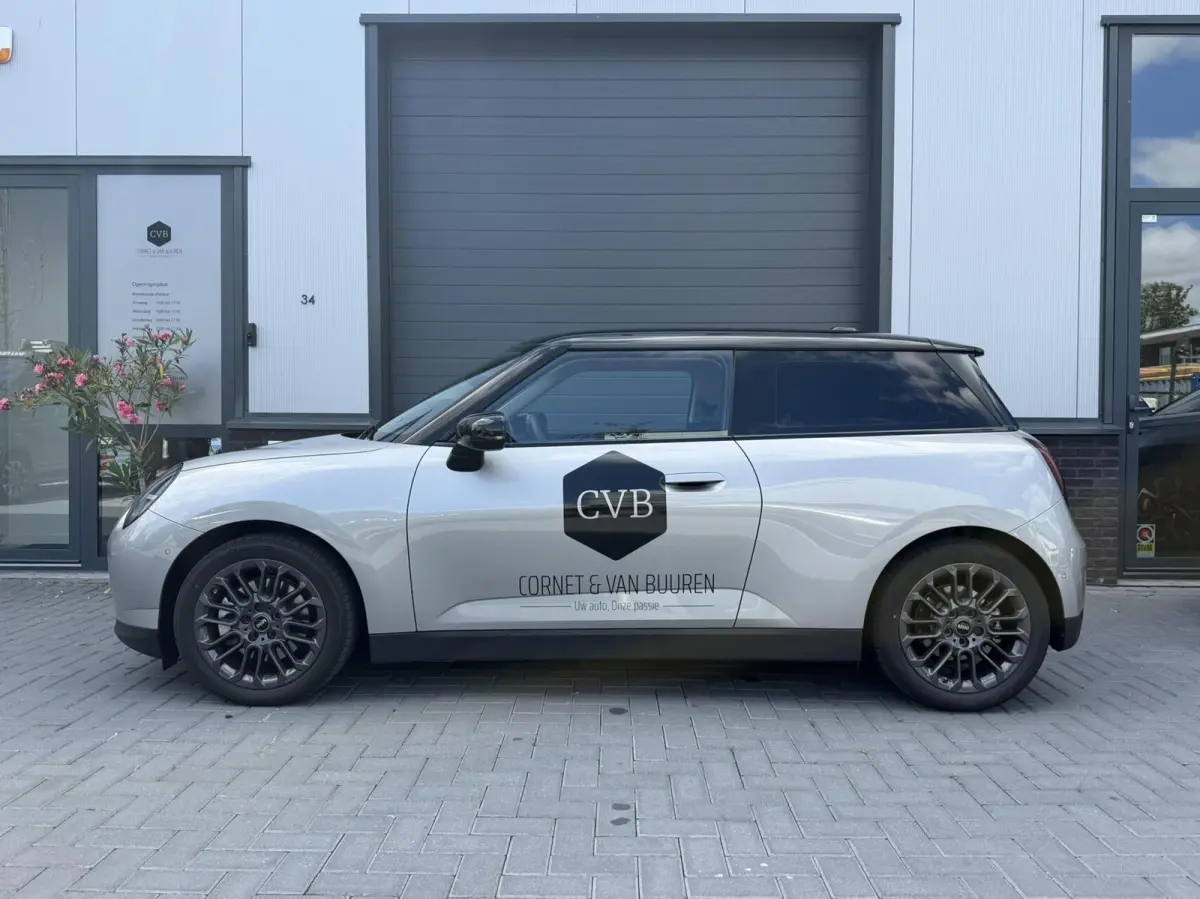 Cooper E Essential 40.7 kWh
