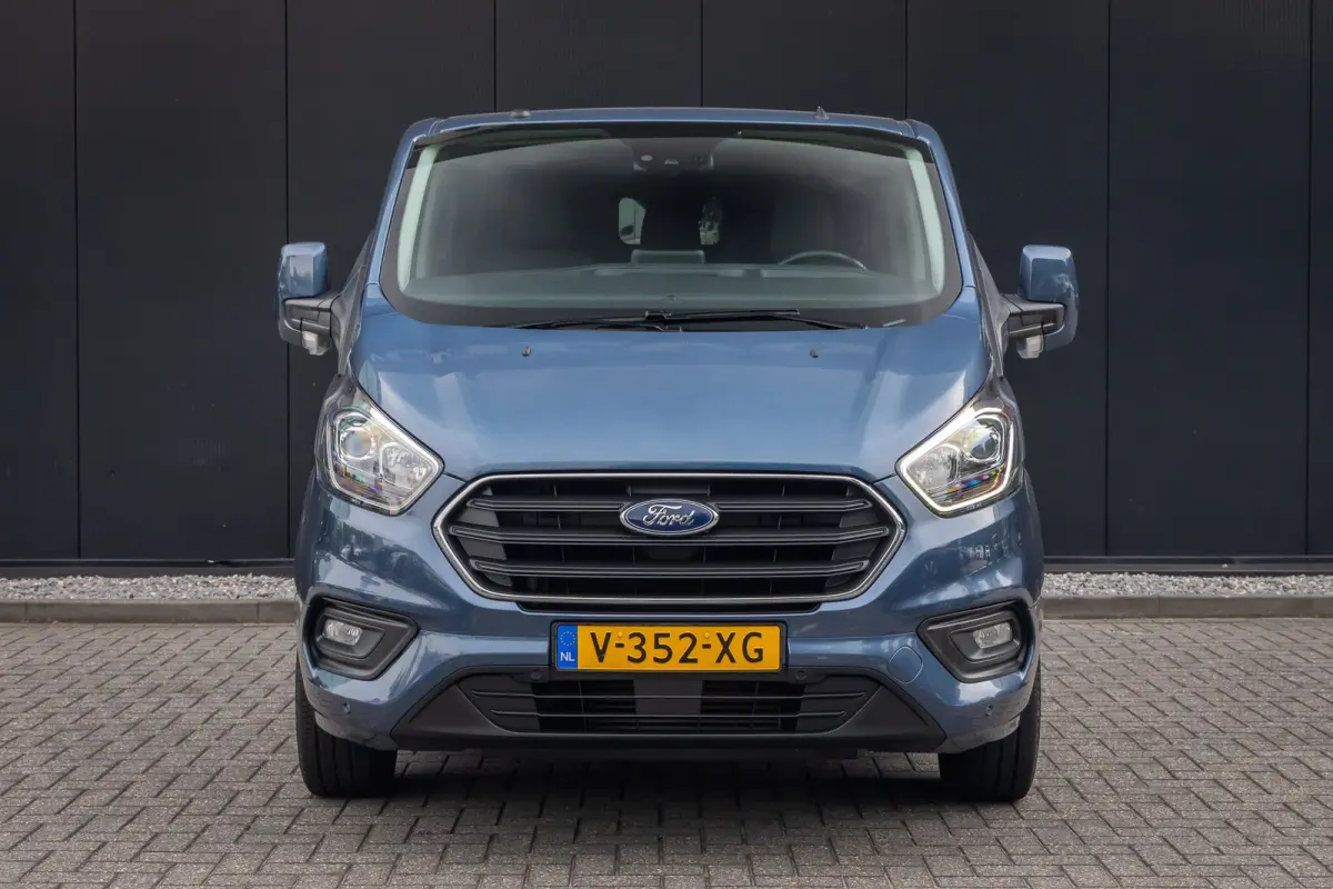 300 2.0 TDCI L2H1 Limited DC | Achteruitrijcamera | Airco | Lichtmetalen velgen 16" | Dubbele schuifdeur | 100% Dealer O.h. | Trekhaak | MARGE | Leder