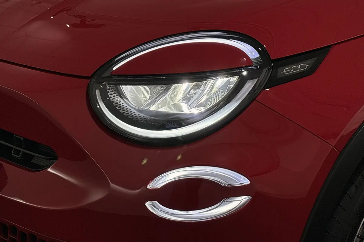 Urban 54 kWh SOH 97% Pack Style Apple CarPlay
