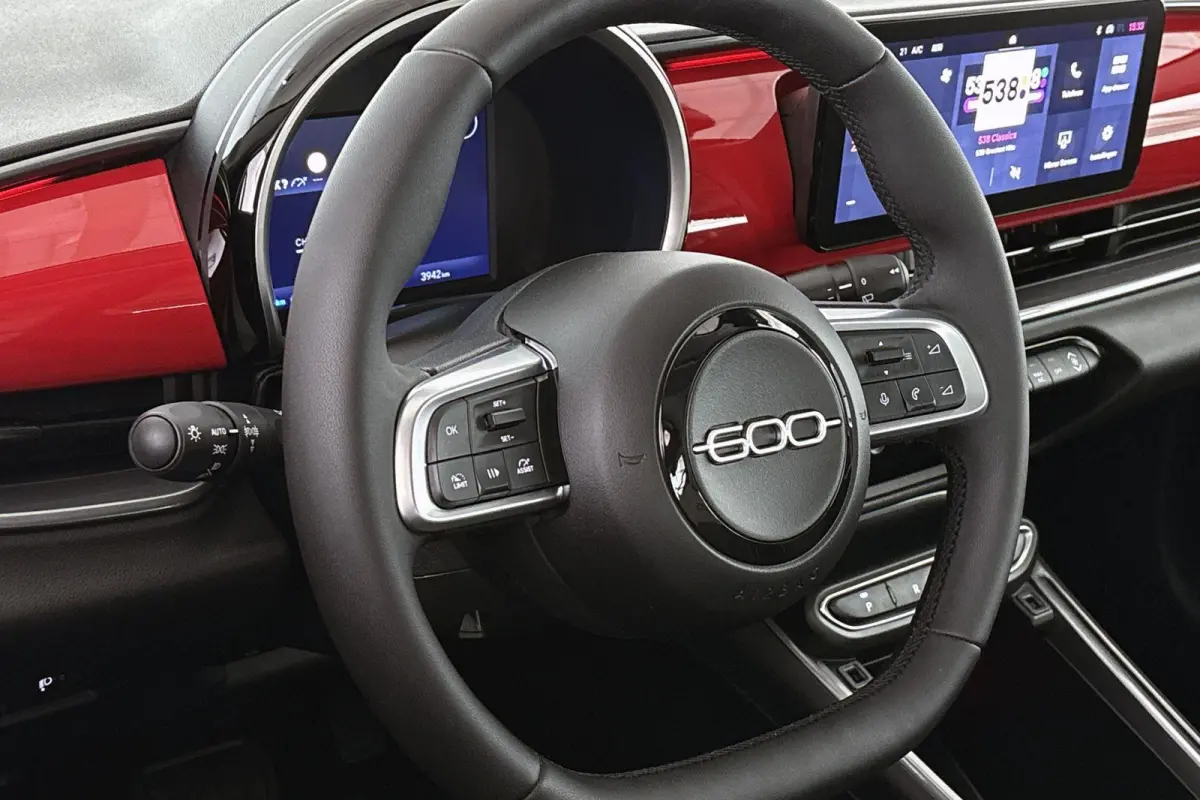 Urban 54 kWh SOH 97% Pack Style Apple CarPlay
