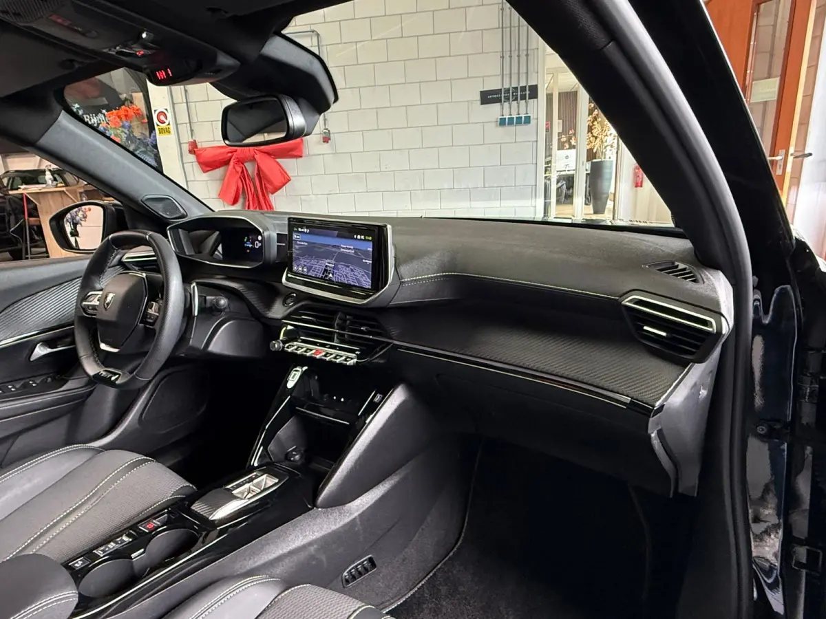 1.2 Hybrid 145 GT, 1 Jaar Bovag Garantie, Automaat, Carplay, Camera
