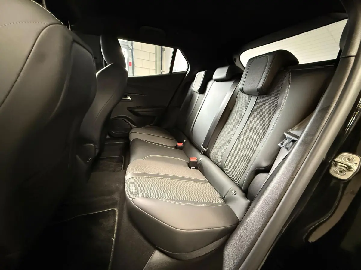 1.2 Hybrid 145 GT, 1 Jaar Bovag Garantie, Automaat, Carplay, Camera