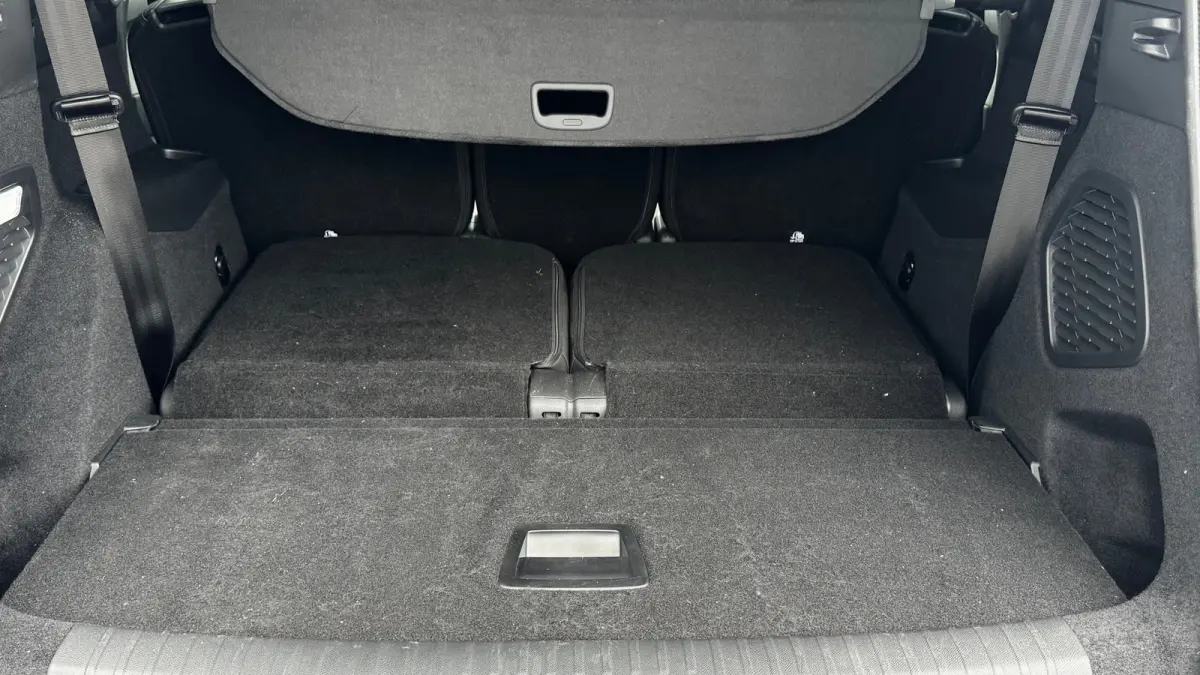 1.2 HYBRID 145PK 7-ZITS GT AUTOMAAT / NAVI / LEDER / CLIMA / FULL-LED / 19" LMV / KEYLESS / CAMERA / ADAPT. CRUISECONTROL / WINTERPAKKET / NIEUWSTAAT !!