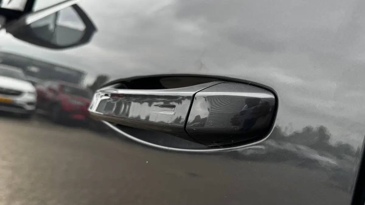 1.2 HYBRID 145PK 7-ZITS GT AUTOMAAT / NAVI / LEDER / CLIMA / FULL-LED / 19" LMV / KEYLESS / CAMERA / ADAPT. CRUISECONTROL / WINTERPAKKET / NIEUWSTAAT !!