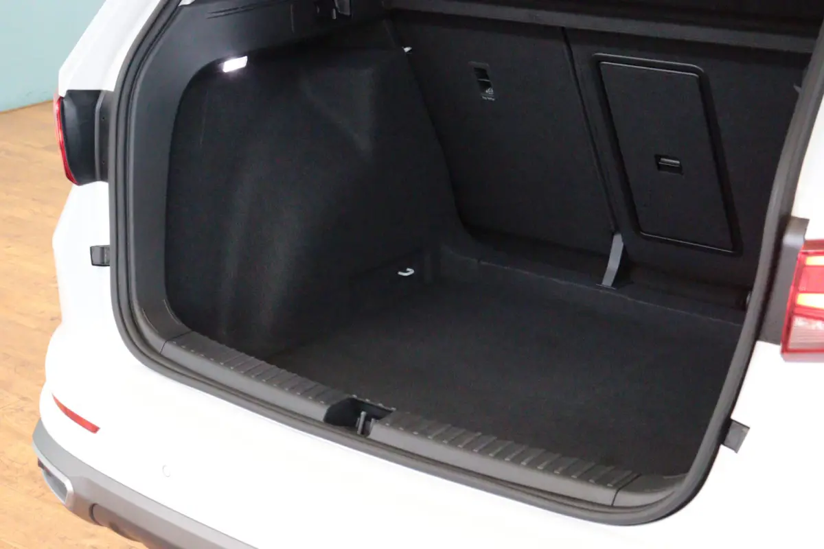 1.5 TSI FR Business Intense automaat | NAVI / APPCONNECT | CAMERA + PDC | CRUISE | STUUR / STOELVERW | ELEKTR KLEP |