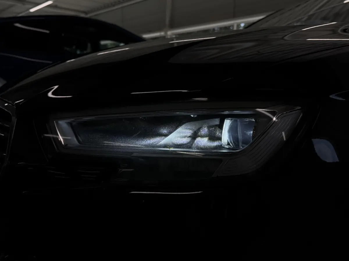 30 TFSI Sport S Line Edition | Navi | PDC | Cruise | 18 inch | LED | Clima ( Vestiging - Nieuwegein )