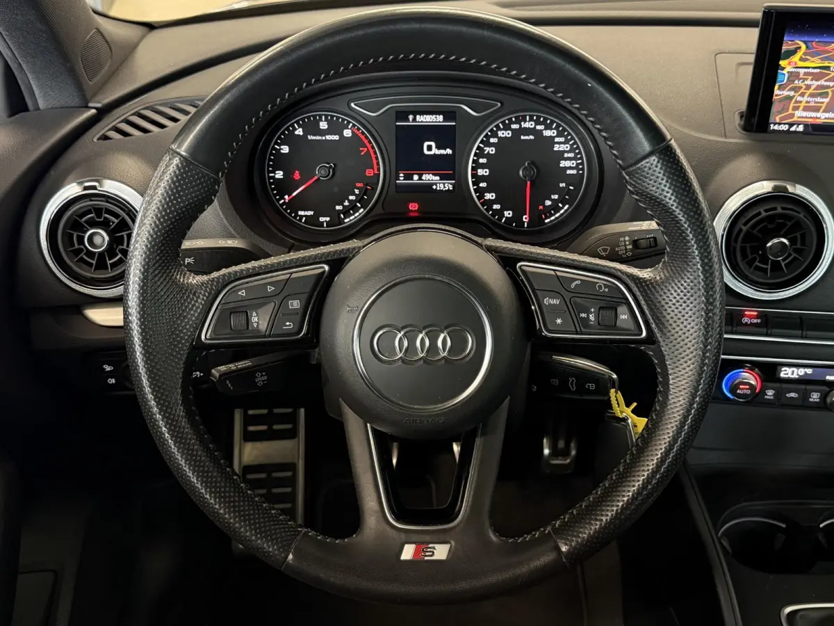 30 TFSI Sport S Line Edition | Navi | PDC | Cruise | 18 inch | LED | Clima ( Vestiging - Nieuwegein )