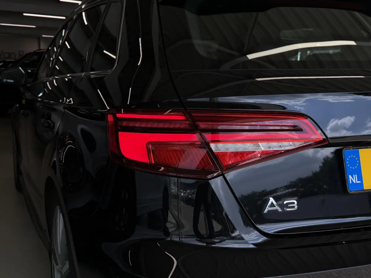 30 TFSI Sport S Line Edition | Navi | PDC | Cruise | 18 inch | LED | Clima ( Vestiging - Nieuwegein )