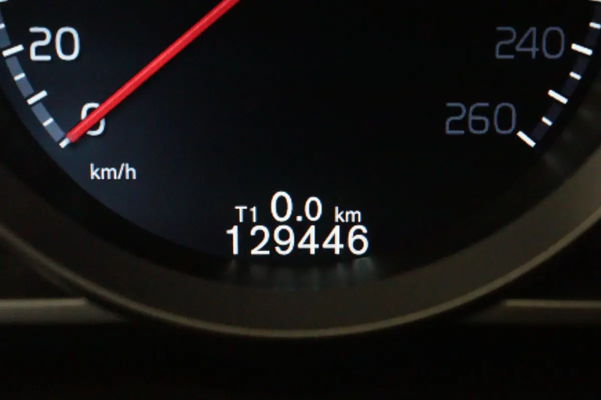 1.5 T3 Momentum Automaat | NAVI | CLIMA | PDC ACHTER | STOELVERW | CRUISE |